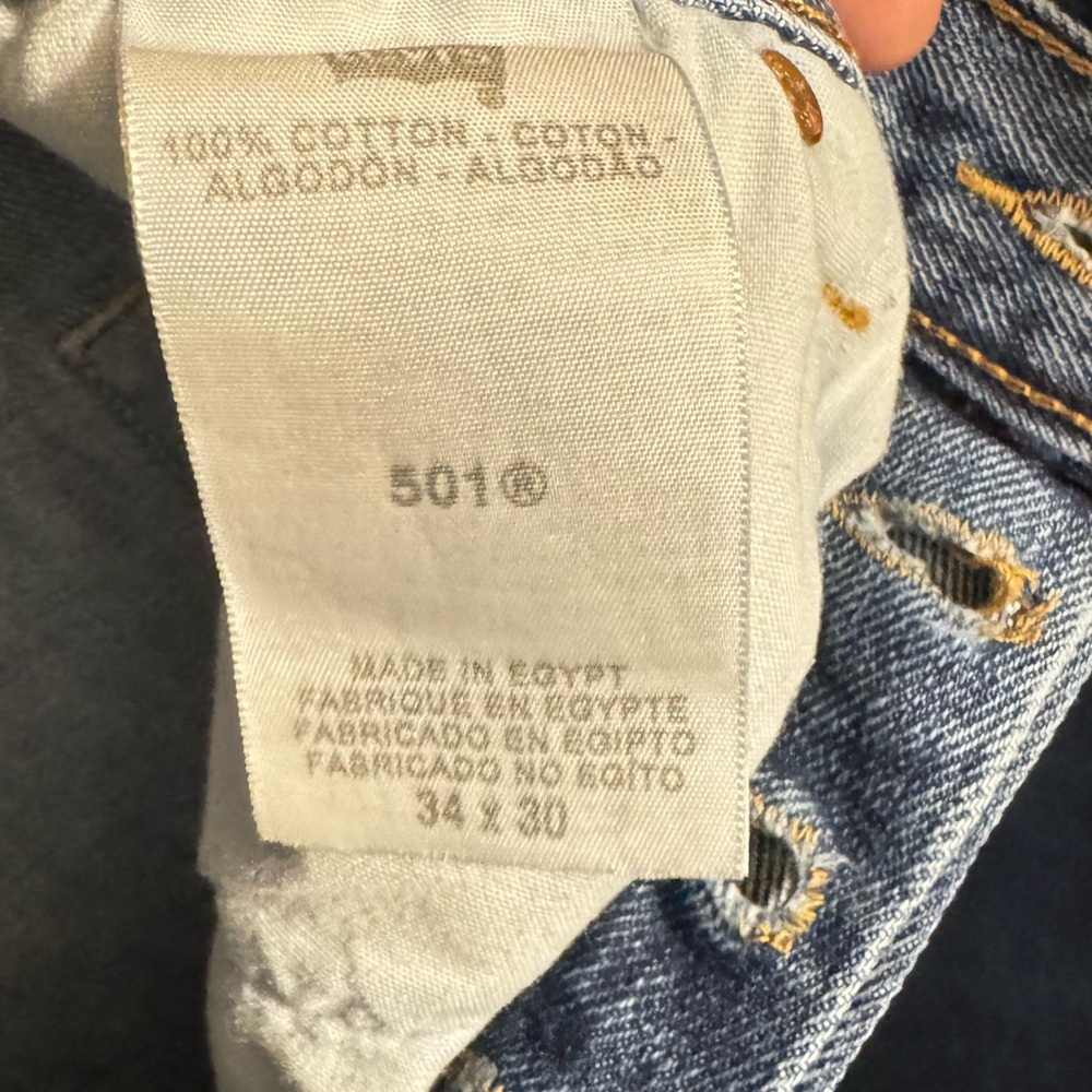 Levi’s 501s button fly vintage style and vintage cut. Great wash. - Picture 2 of 4